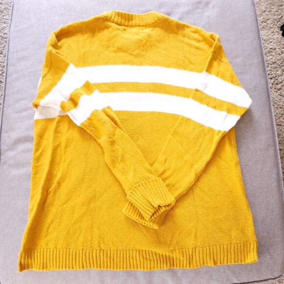 American Eagle Crew Neck Pullover Sweater, Small - Picture 4 of 4